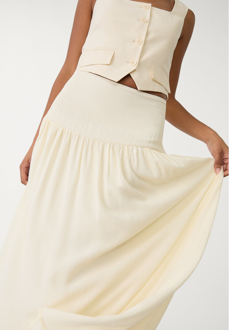 falda combinada fluida midi