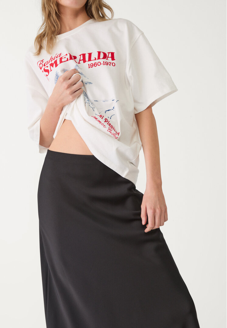 falda midi satinada