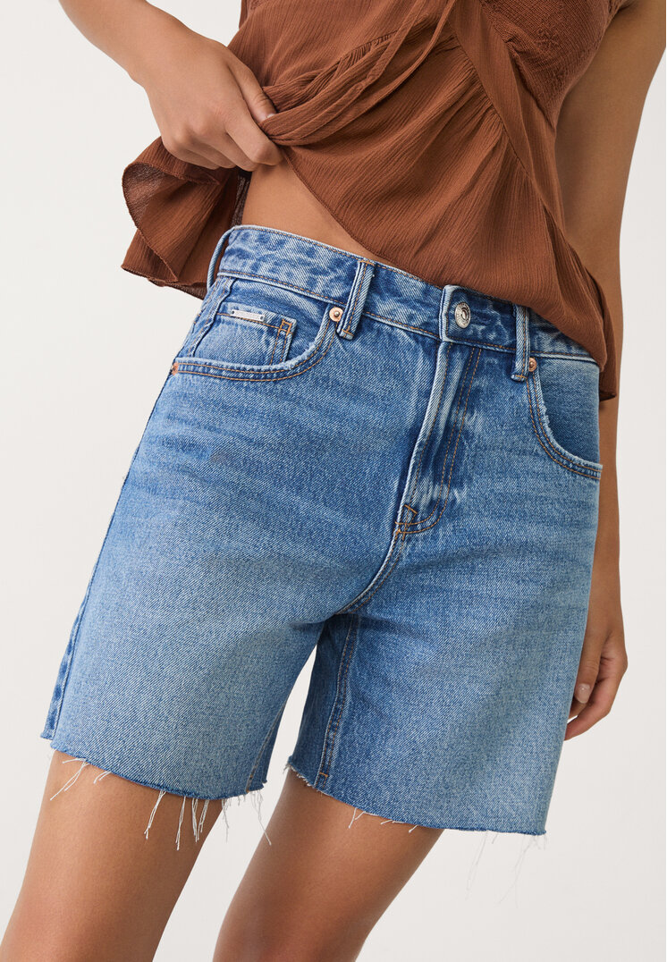 d93 short denim longline