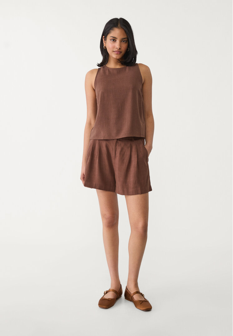 shorts fluido con lino