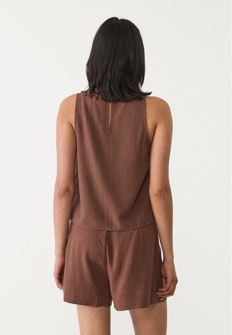 shorts fluido con lino