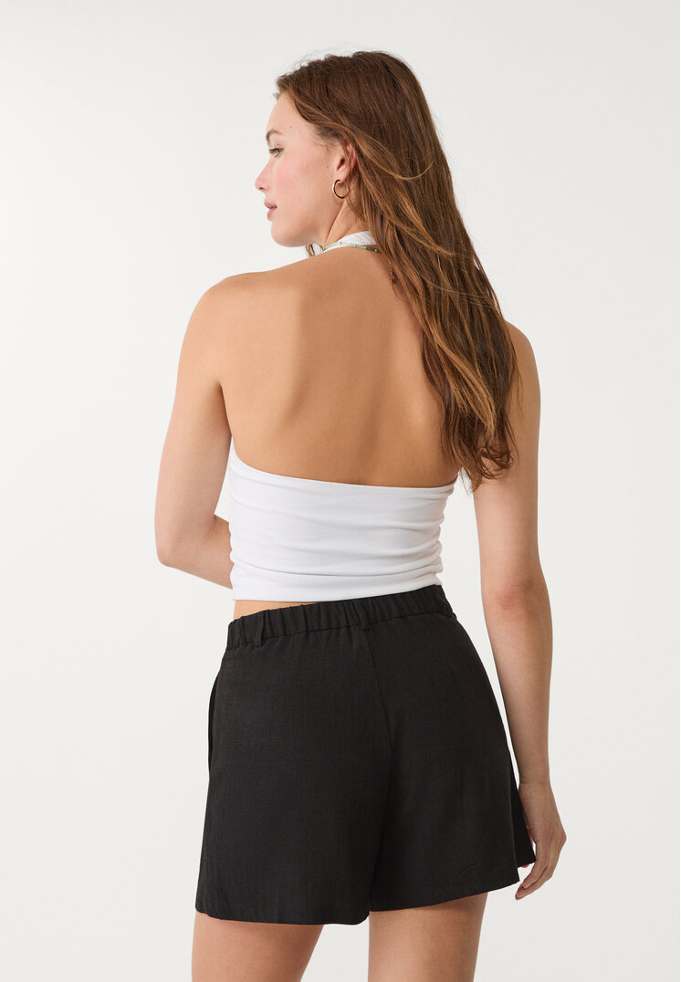 shorts fluido con lino