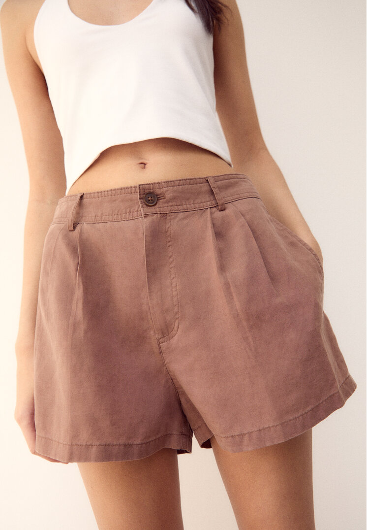 shorts fluido con lino