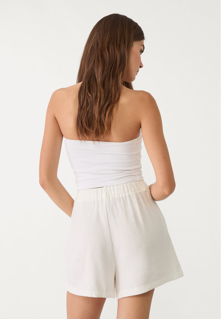 short fluido pliegues