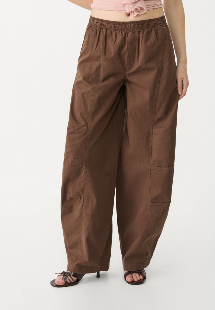 pantalon barrel costuras