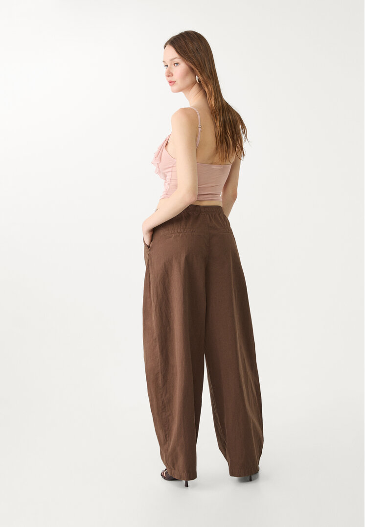 pantalon barrel costuras