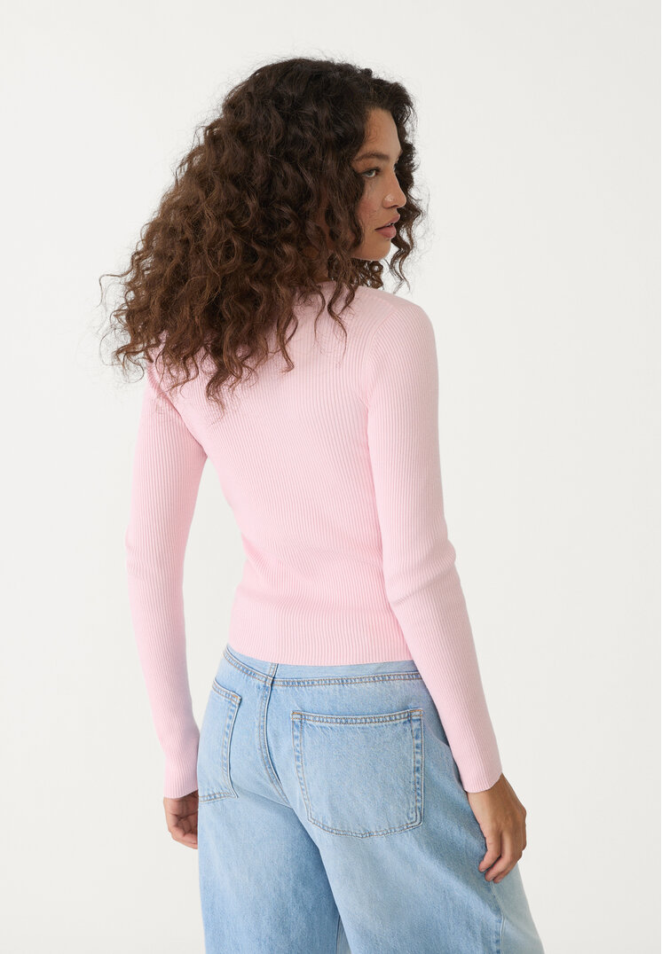 chaqueta de punto canale botones