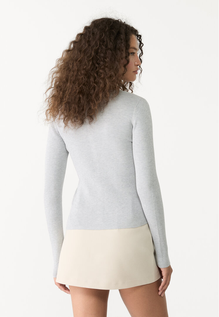 chaqueta de punto canale botones