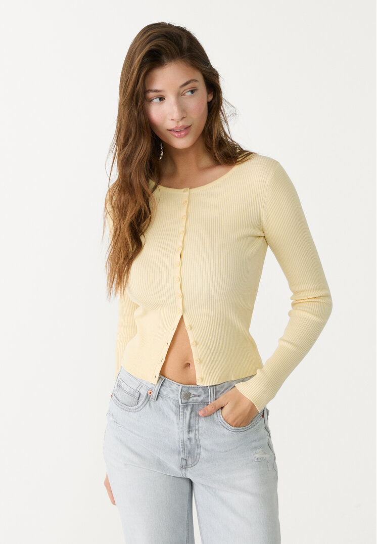 chaqueta de punto canale botones
