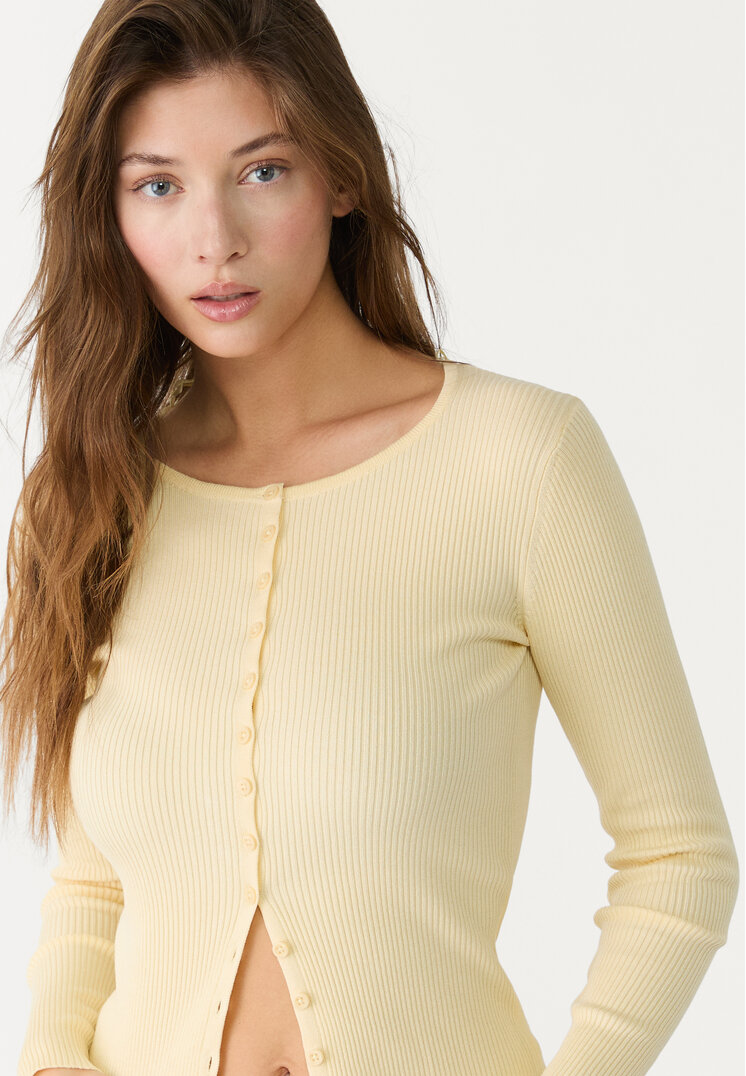 chaqueta de punto canale botones