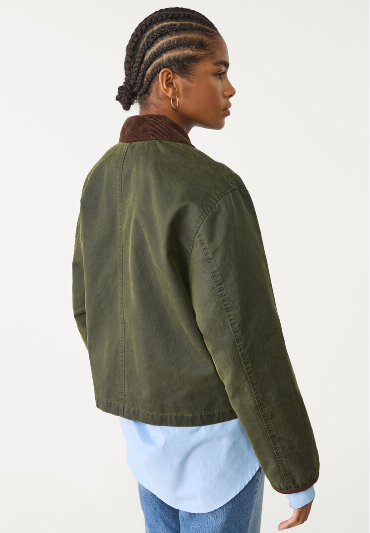 parka corta combinada encerada