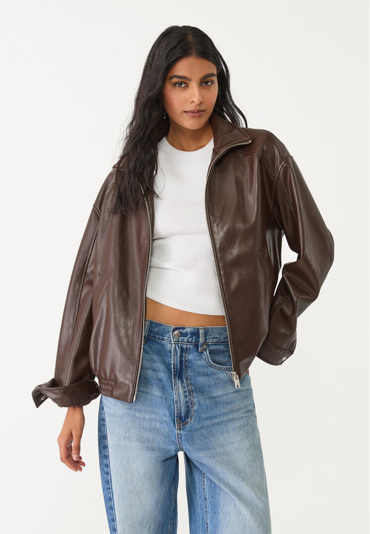 cazadora oversize efecto piel