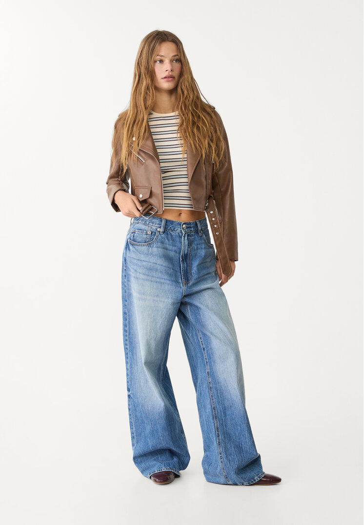 cazadora biker con cinturon efecto piel