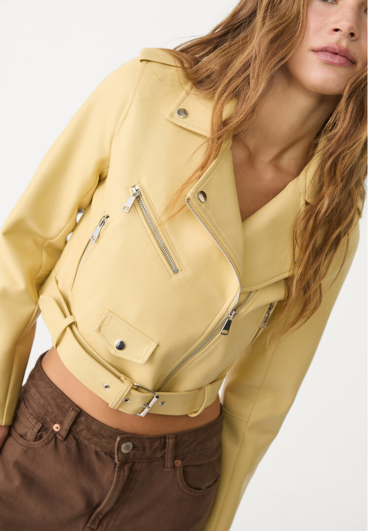 cazadora biker cinturon efecto piel