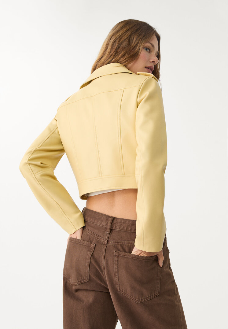 cazadora biker cinturon efecto piel