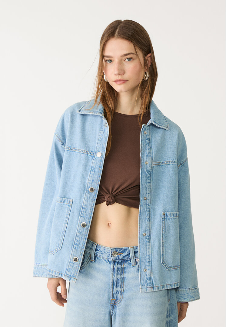 cazadora denim bolsillos