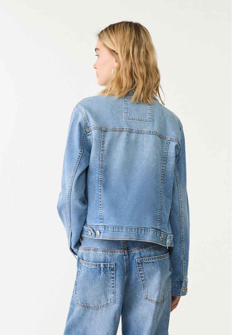 cazadora denim slim fit