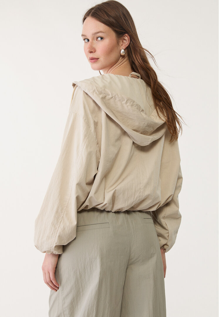 cazadora capucha balloon fit