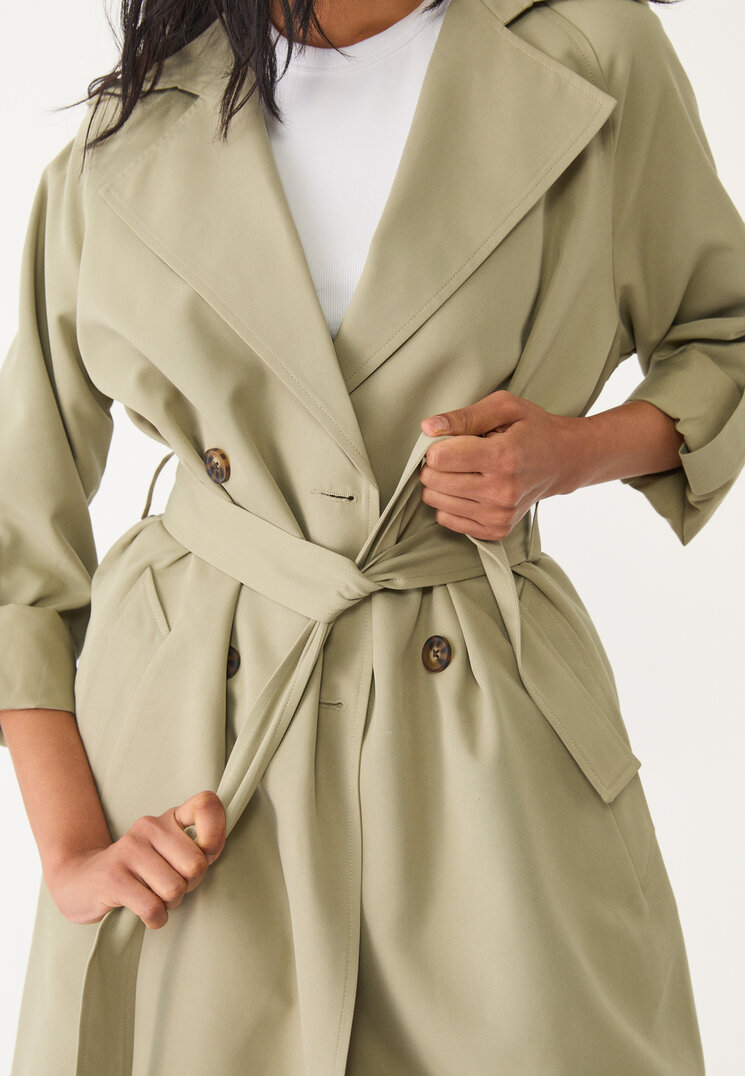 trench fluido largo cinturon