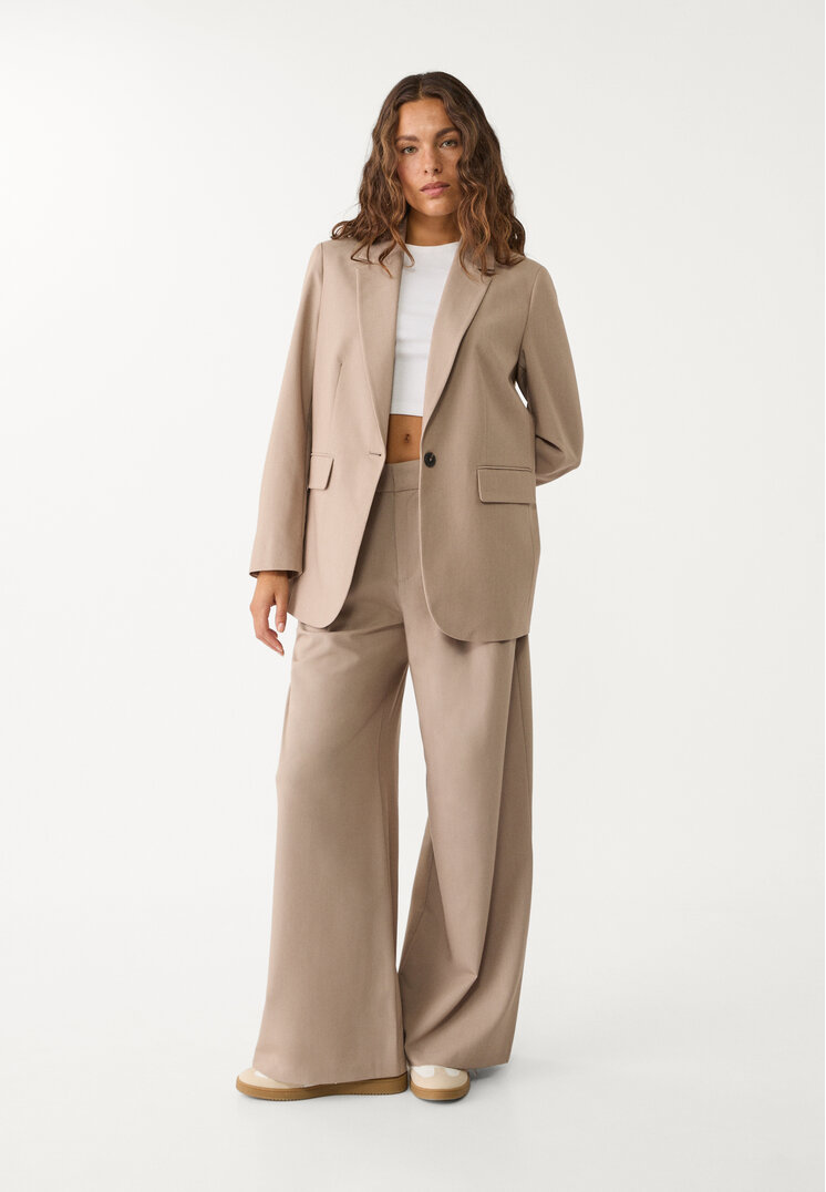 americana regular fit