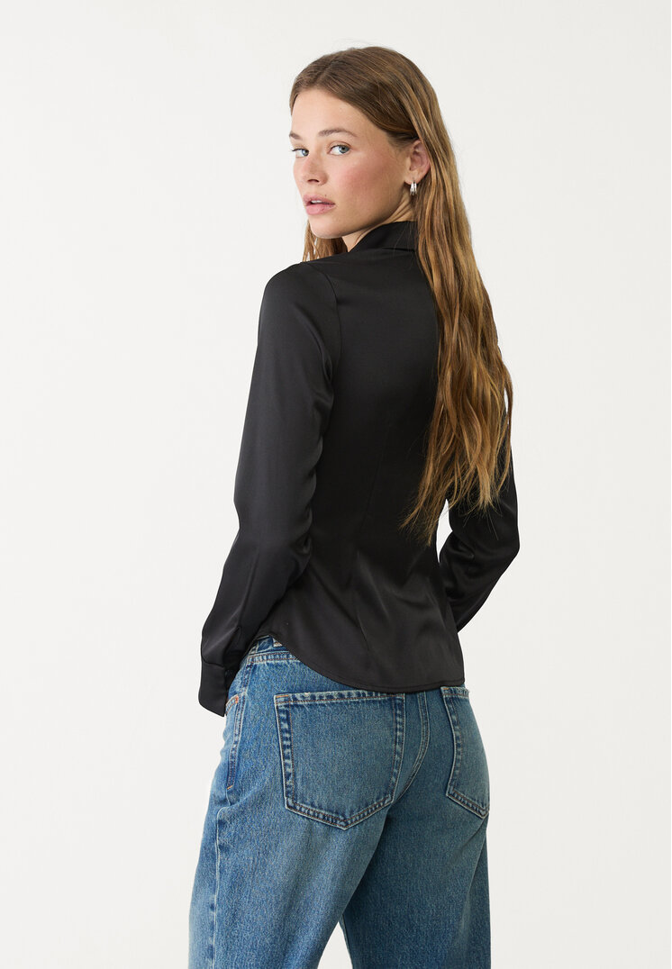 camisa fitted satinada