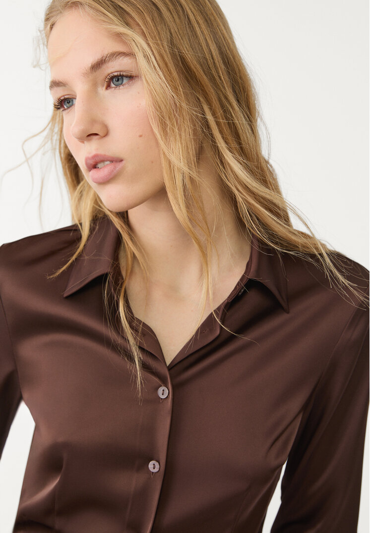 camisa fitted satinada