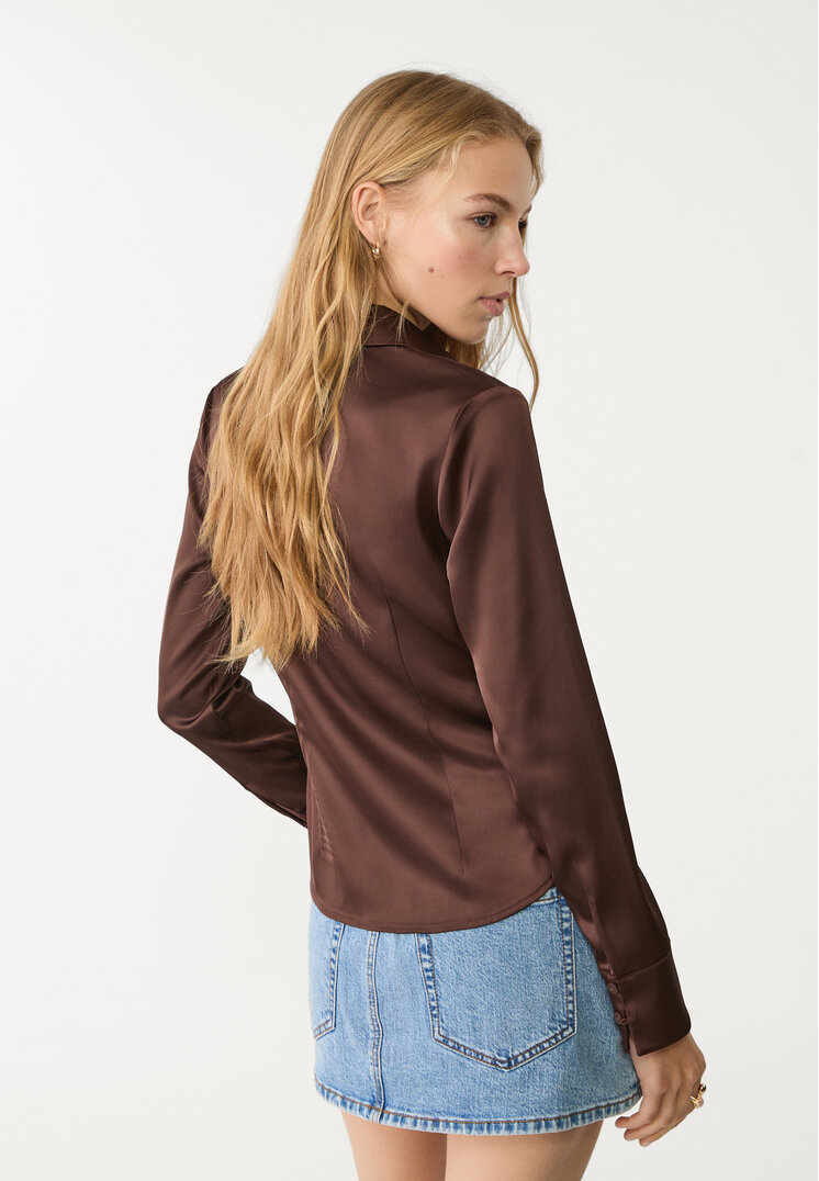 camisa fitted satinada