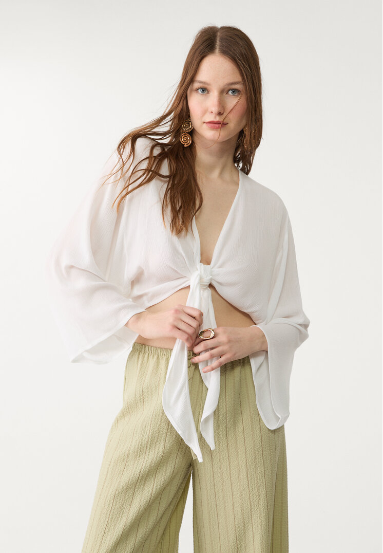 blusa fluida nudo