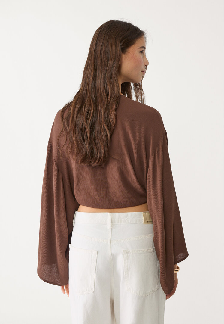 blusa fluida nudo