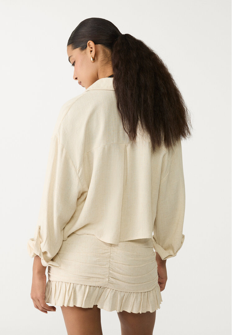 camisa corta con lino