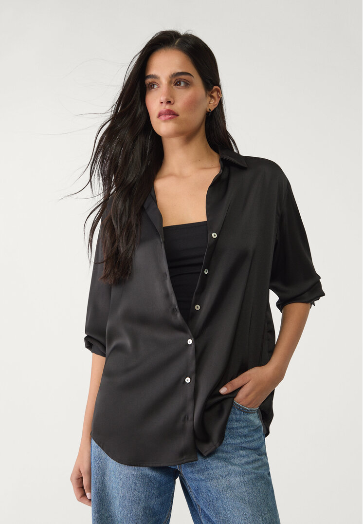 camisa saten cuello solapa