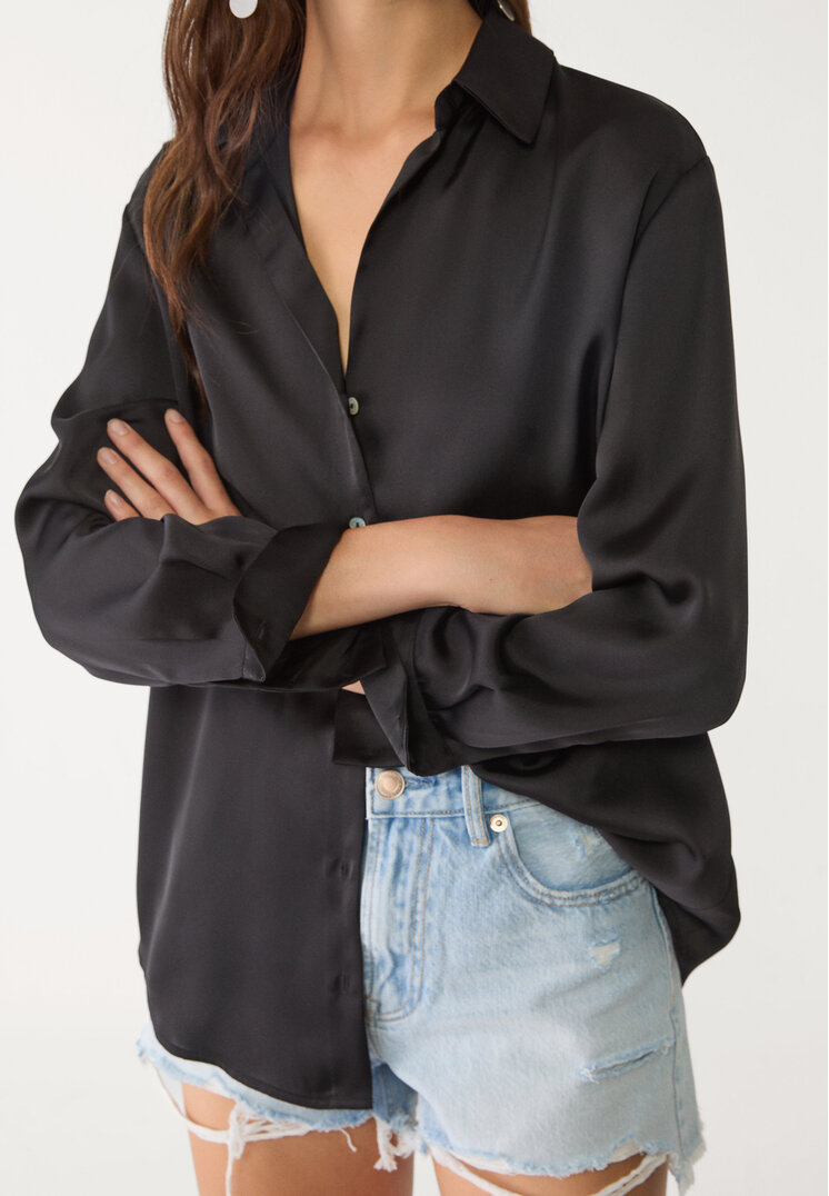 camisa saten cuello solapa