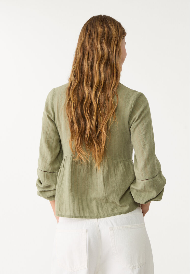 blusa fluida entredoses