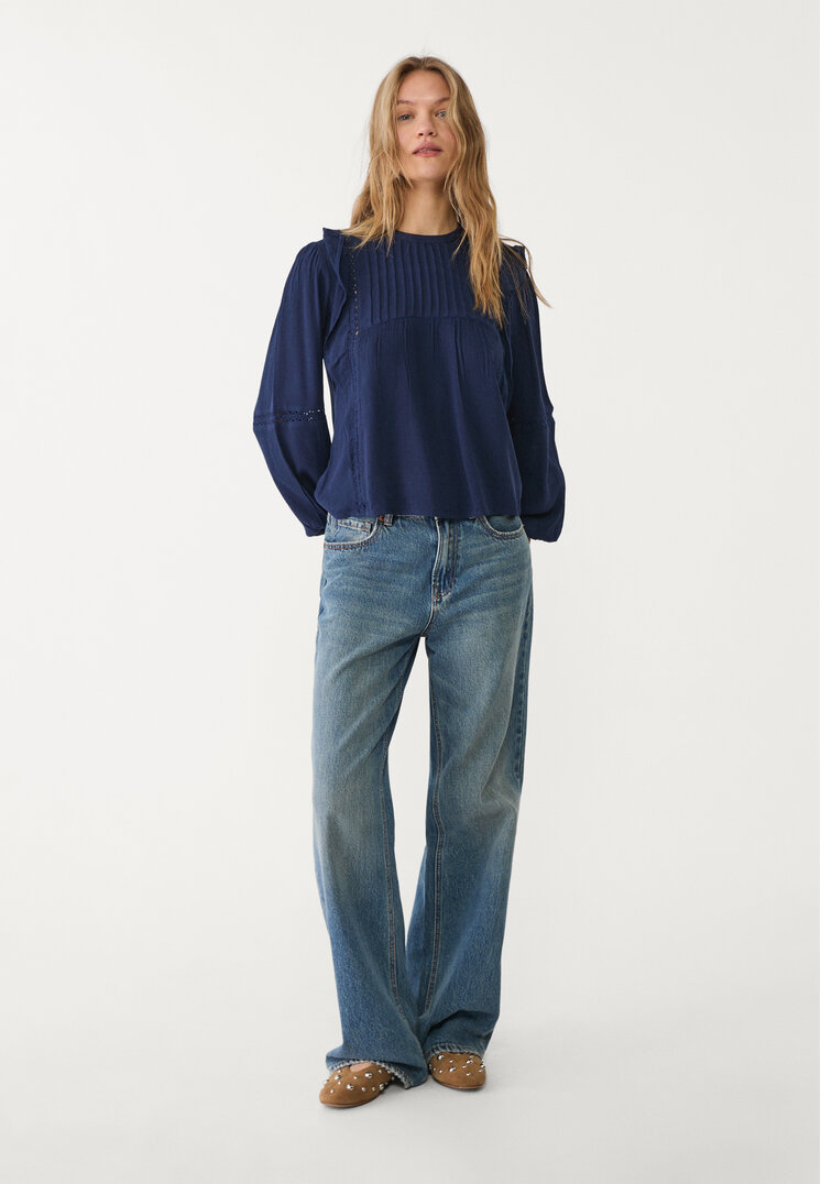 blusa fluida volantes