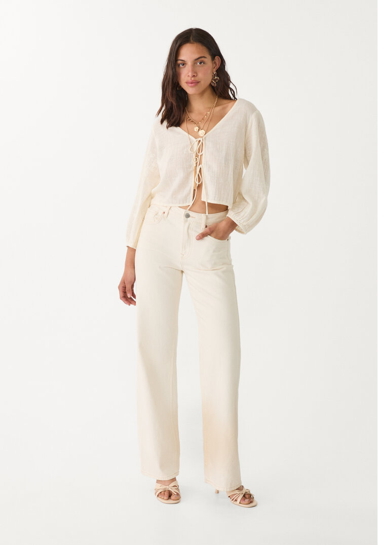 blusa fluida bordados