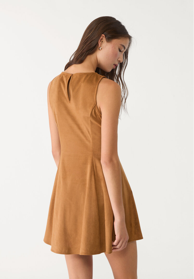vestido corto efecto ante