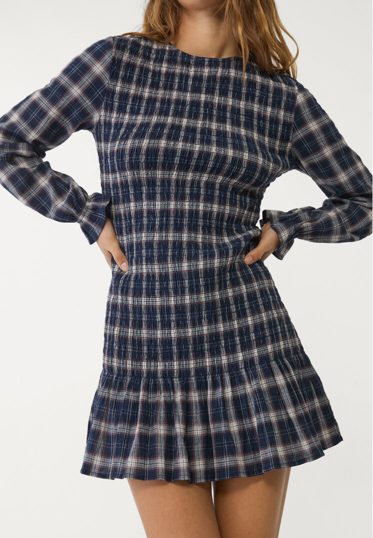 vestido corto volantes cuadros