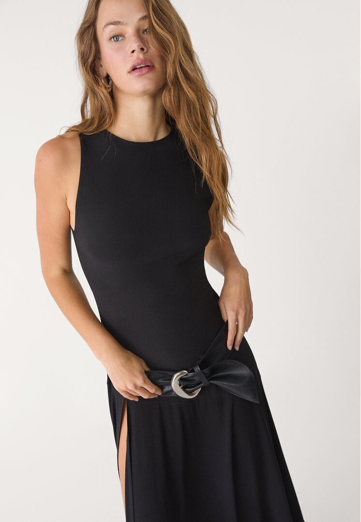 vestido midi fluido abertura