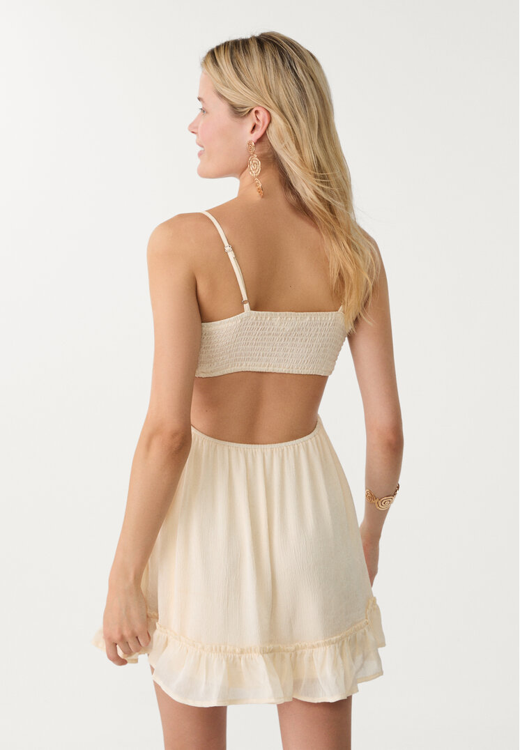 vestido fluido corto volantes