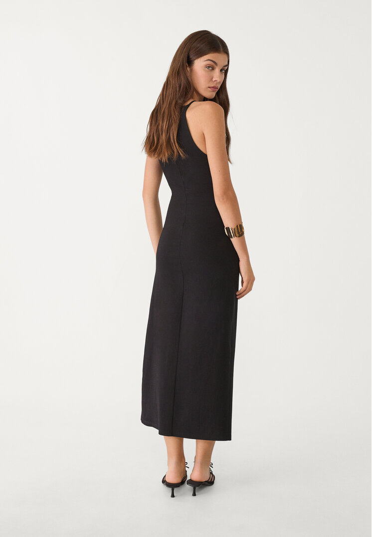 vestido halter midi