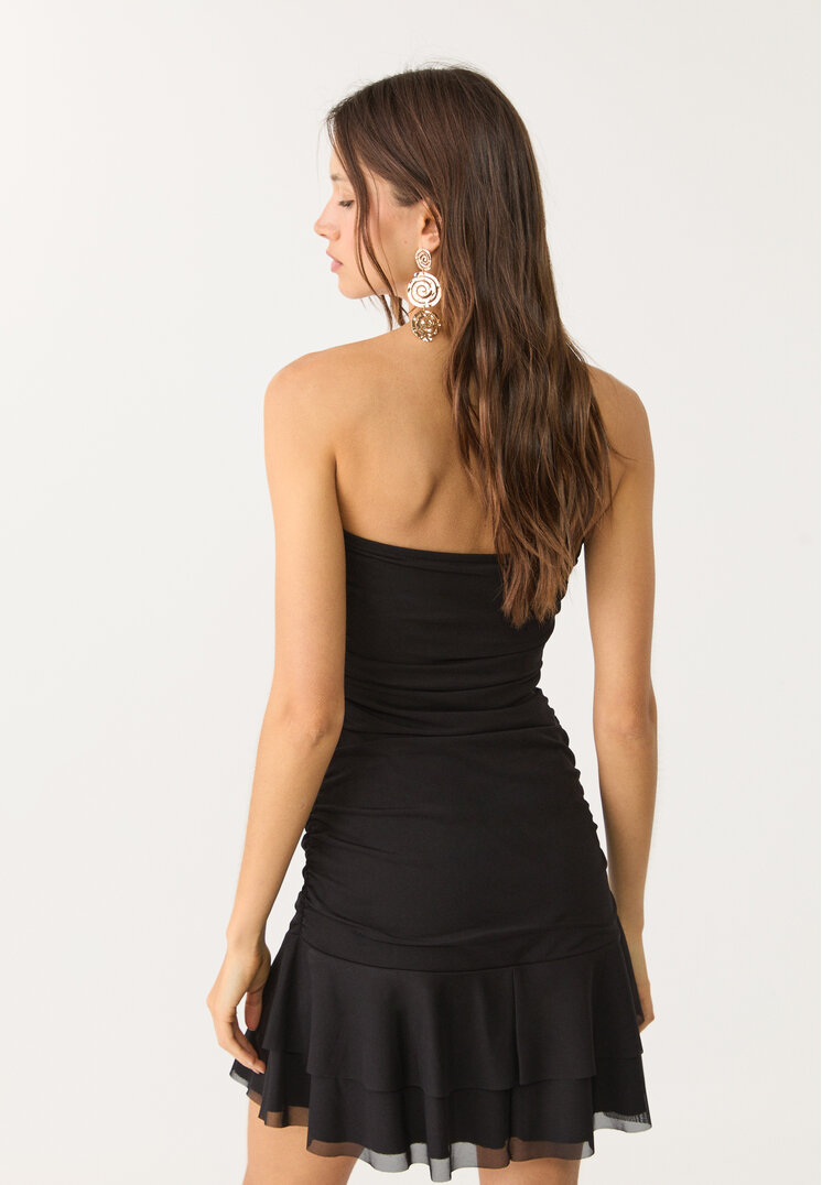 vestido bandeau corto tul