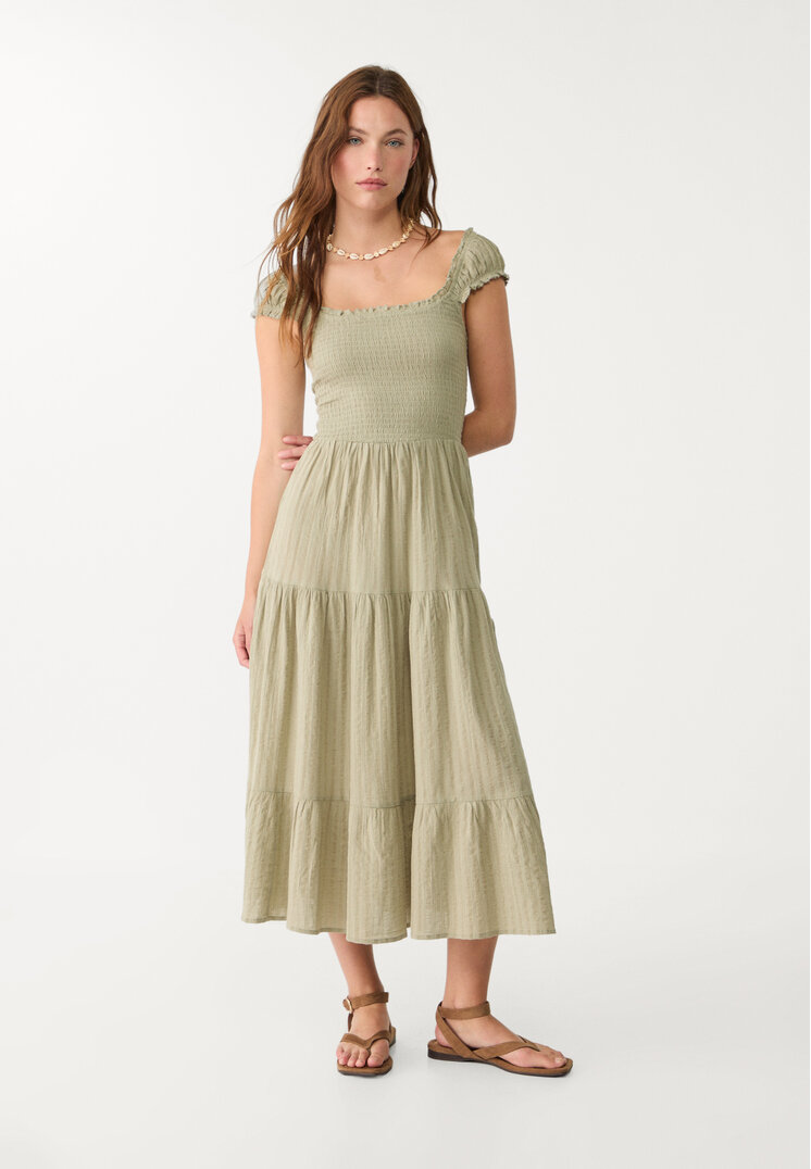 vestido fluido midi