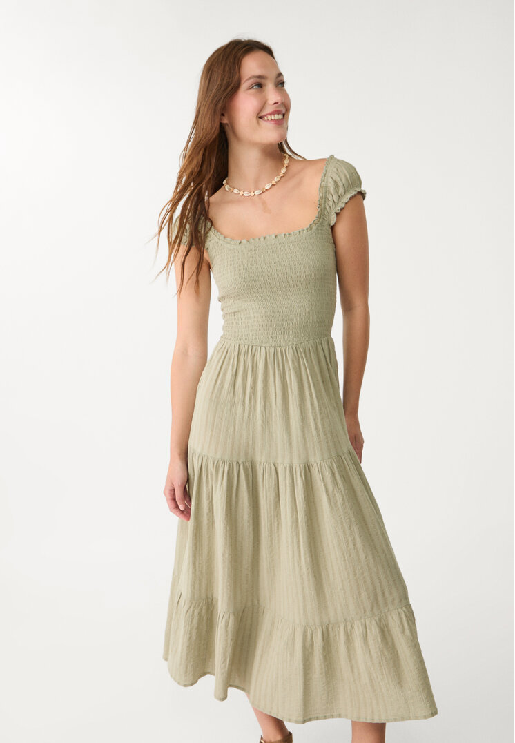 vestido fluido midi