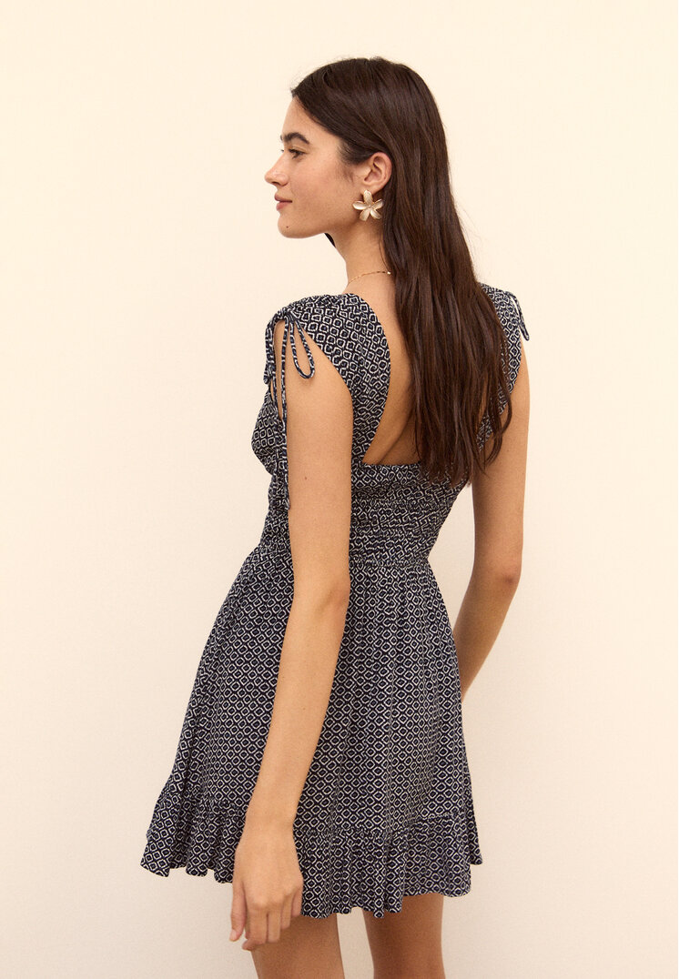 vestido corto fluido estampado