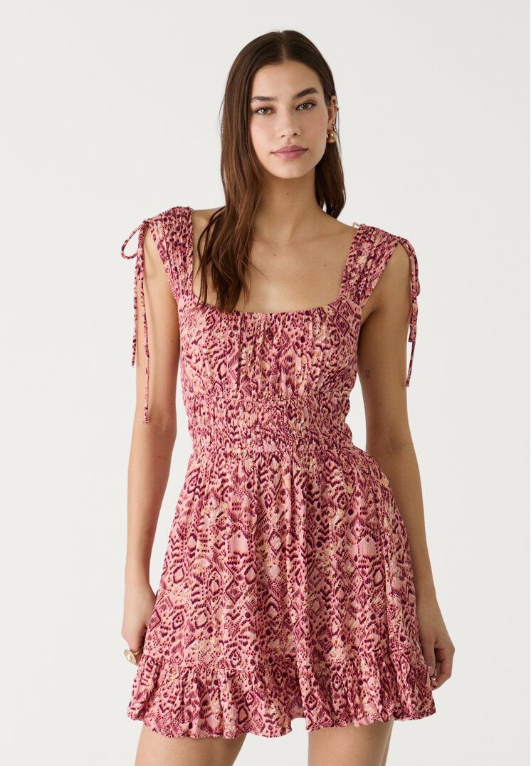 vestido corto fluido estampado