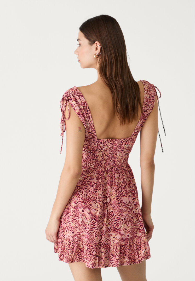 vestido corto fluido estampado