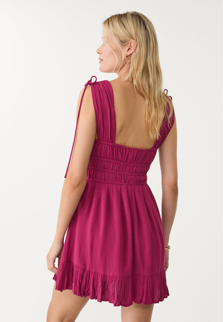 vestido corto fluido