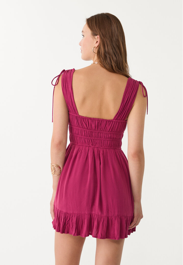 vestido corto fluido