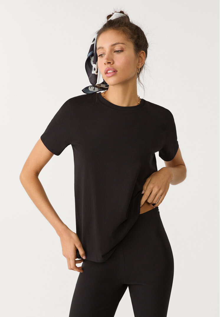 Stradivarius Tricou Simplu Cu Mânecă Scurtă Negru M