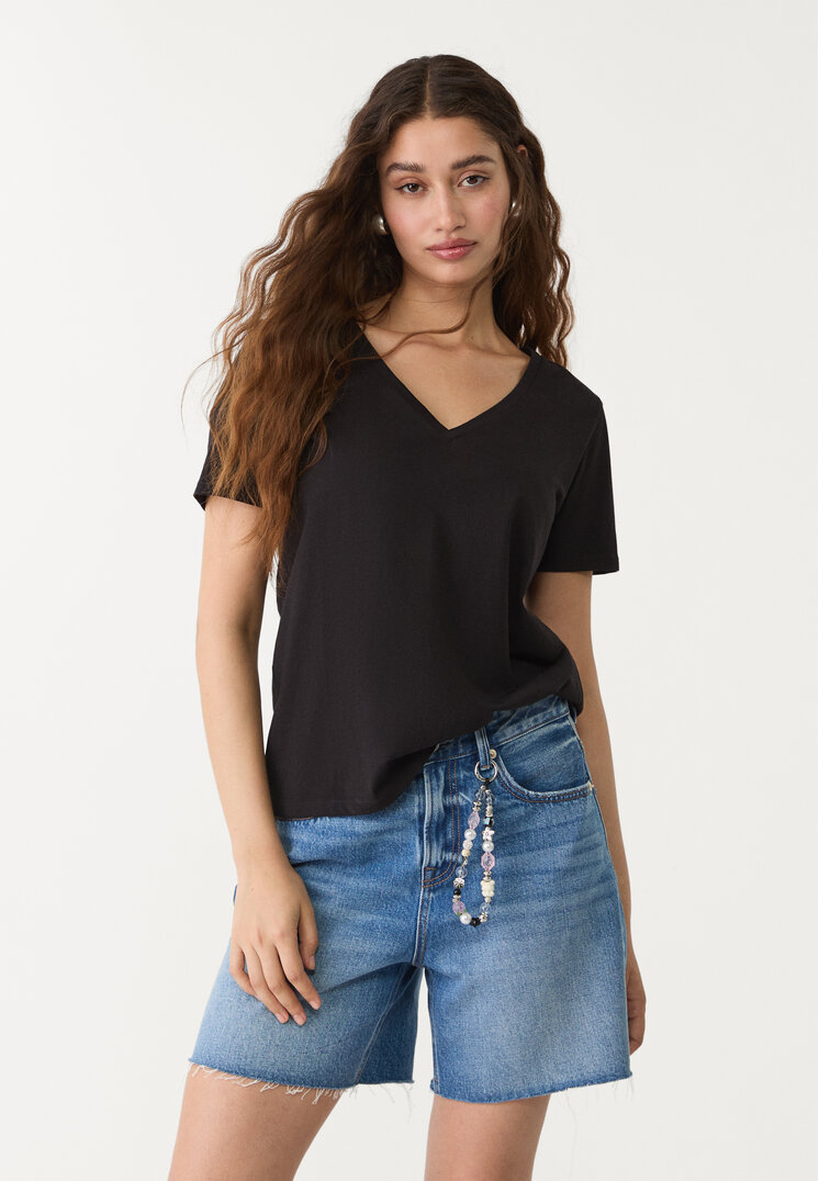 camiseta basica cuello pico